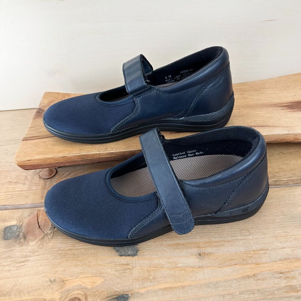 Navy Nappa DREW shoes Mary Jane Style Size‎ 6 Hook and loop Magnolia